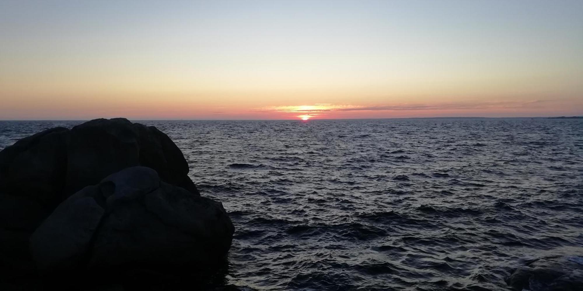 Camping Des Pierres Debout 内维兹 外观 照片
