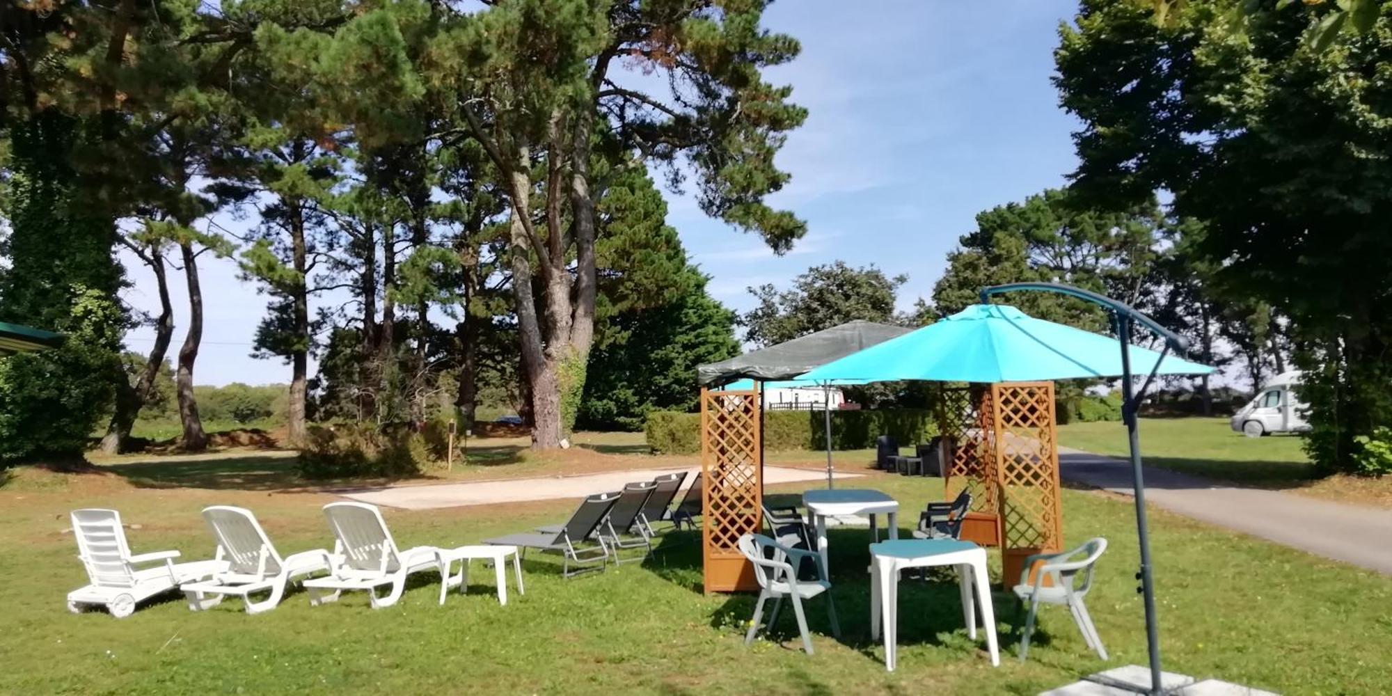 Camping Des Pierres Debout 内维兹 外观 照片