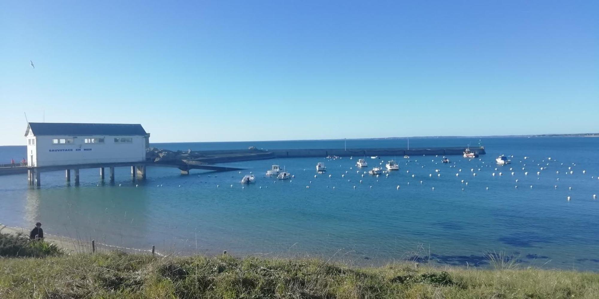 Camping Des Pierres Debout 内维兹 外观 照片